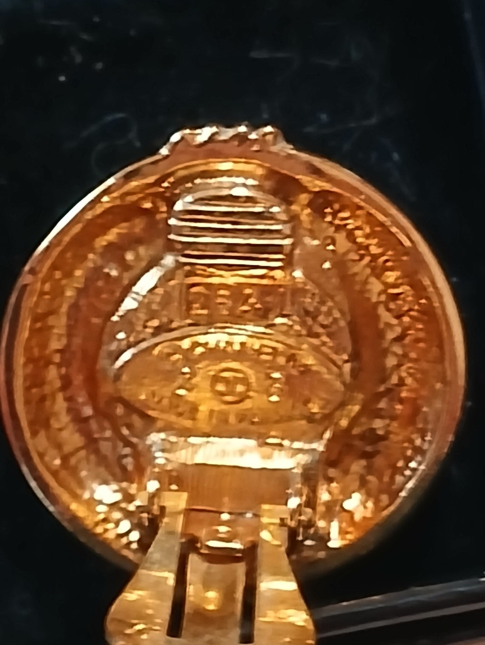 CHANEL Gold and Deep Blue Round Giroux Clip-On Earrings - Picture 9 of 13